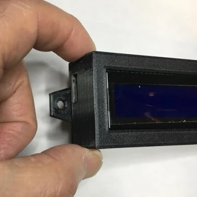 Hộp bảo vệ cho màn hình LCD Arduino có tab gắn