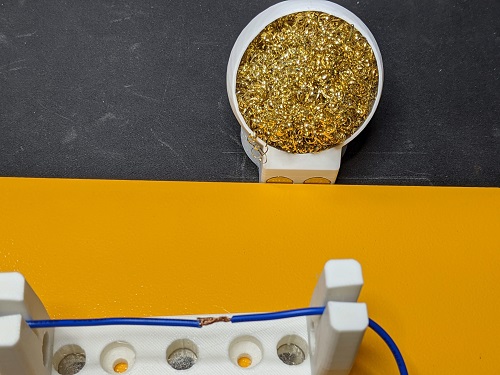 Giá Đỡ Vệ Sinh Đầu Mỏ Hàn Bằng Đồng Thau Có Nam Châm Bên Hông