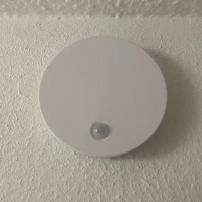 Giá Treo Tường Cho Đèn LED Đa Chức Năng Tchibo