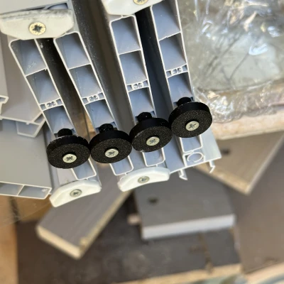 Bánh Xe Trượt Cửa Gấp