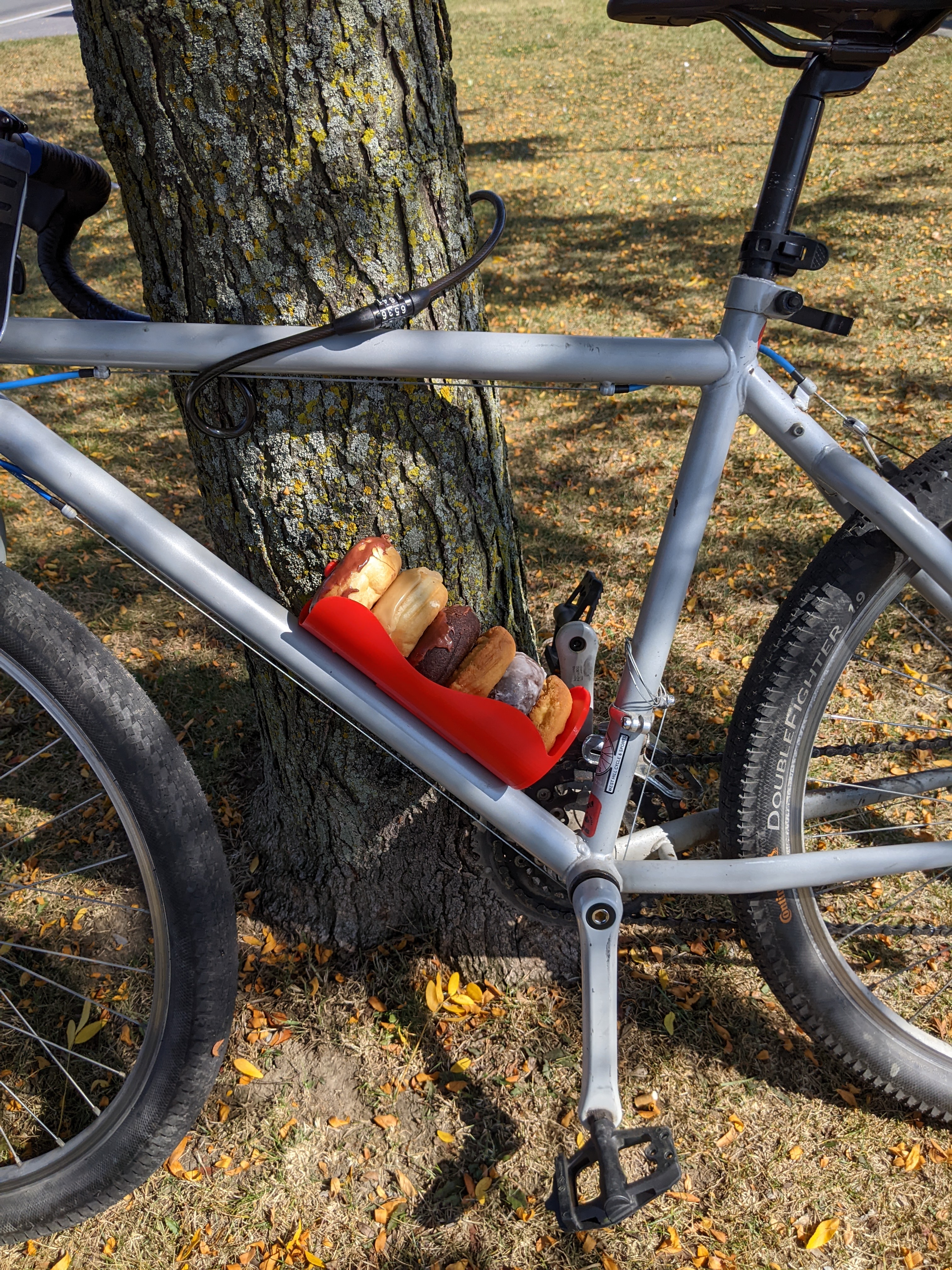 Giá Đựng Bánh Mì Tròn Xe Đạp