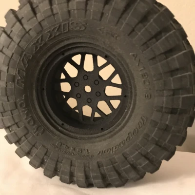 Bánh xe Beadlock 1.9 kiểu XD cho SCX10