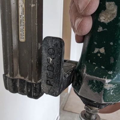 Móc treo dây nịt Omer 12.50