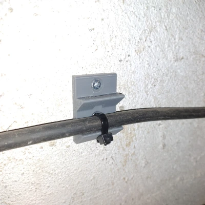 Kệ Giữ Dây Cáp Tường