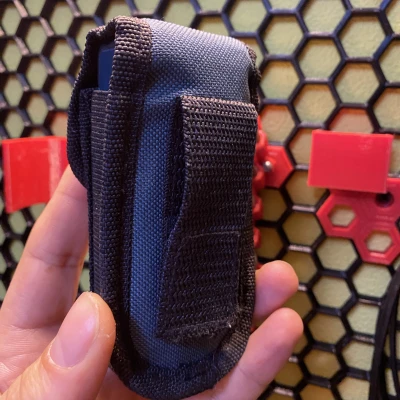 Giá đỡ đo khoảng cách bằng laser cho tường tổ ong