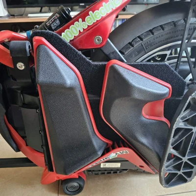 Pat đỡ chân Kingsong S22 Pro zin