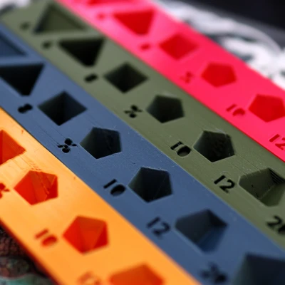 Giá đỡ hiển thị xúc xắc D&D có ghi giá trị d