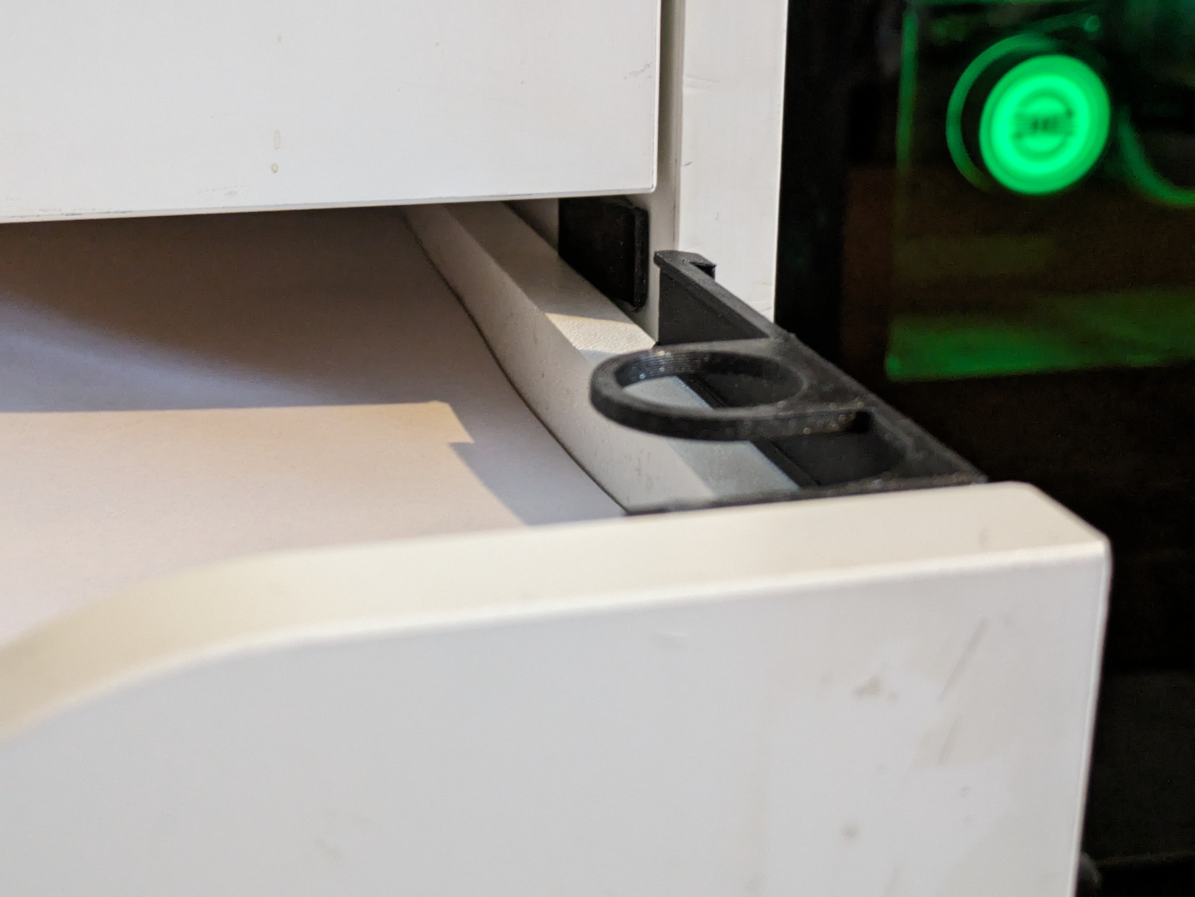 Chốt Khóa Ngăn Kéo An Toàn Cho Bé - Mỏng, Dán Hoặc Vít, In Dễ