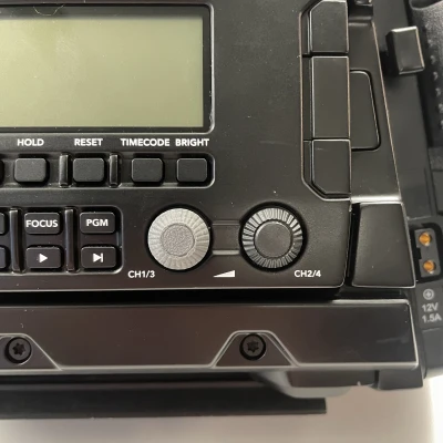 Núm Thay Thế Audio Cho URSA