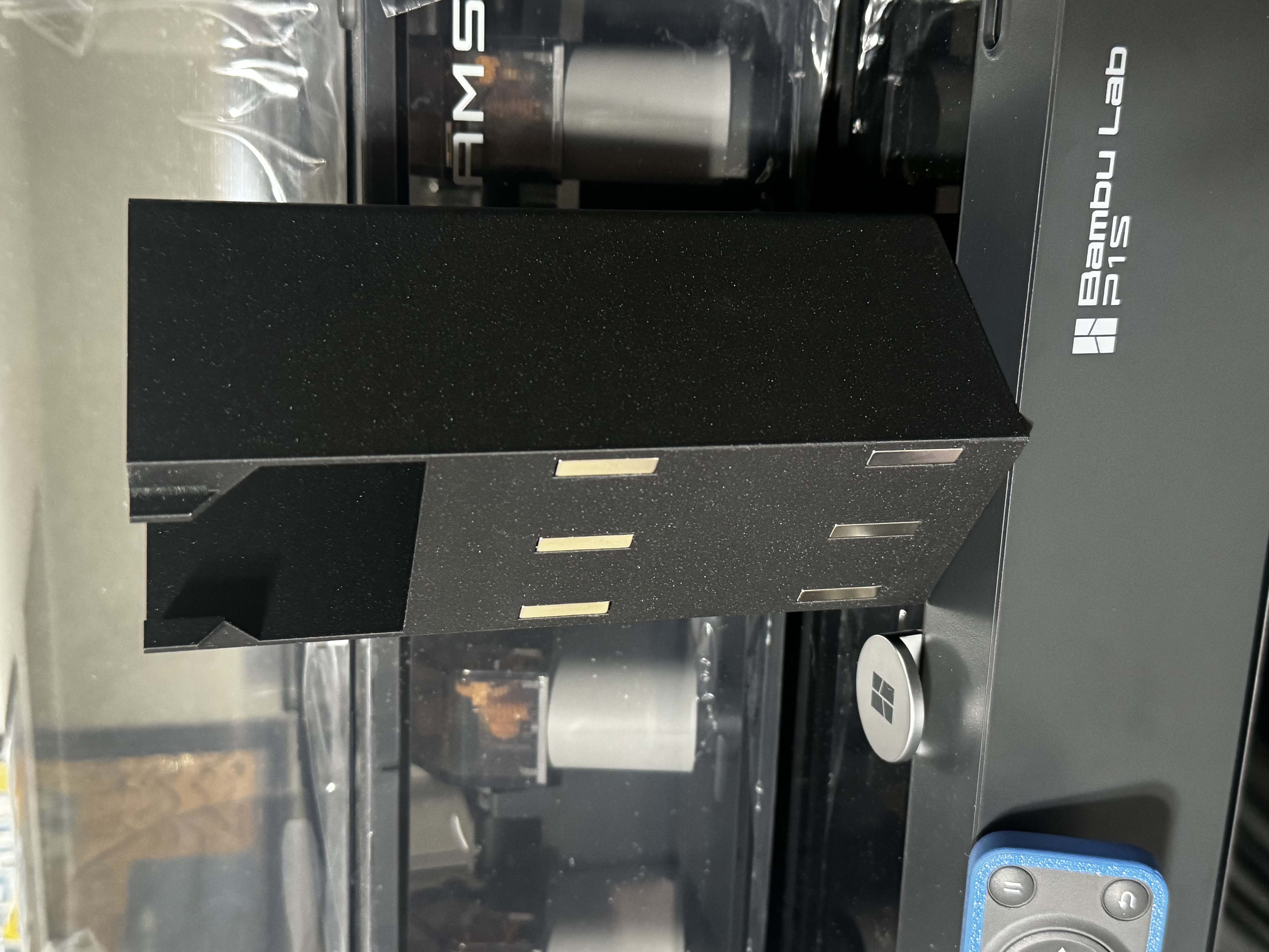 Khay hứng phế liệu đơn giản cho Bambu Lab P1P/P1S/X1C dùng nam châm mọi kích cỡ [Remix]