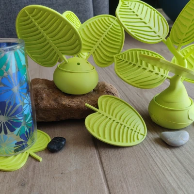 Bộ Ly Uống Nước Hình Lá Kèm Chậu Cây Trang Trí