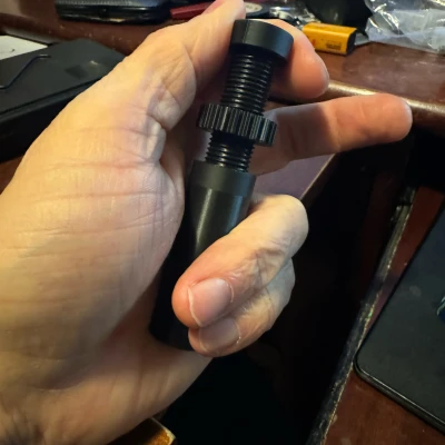 Giá đỡ/Thanh giằng GPU điều chỉnh được