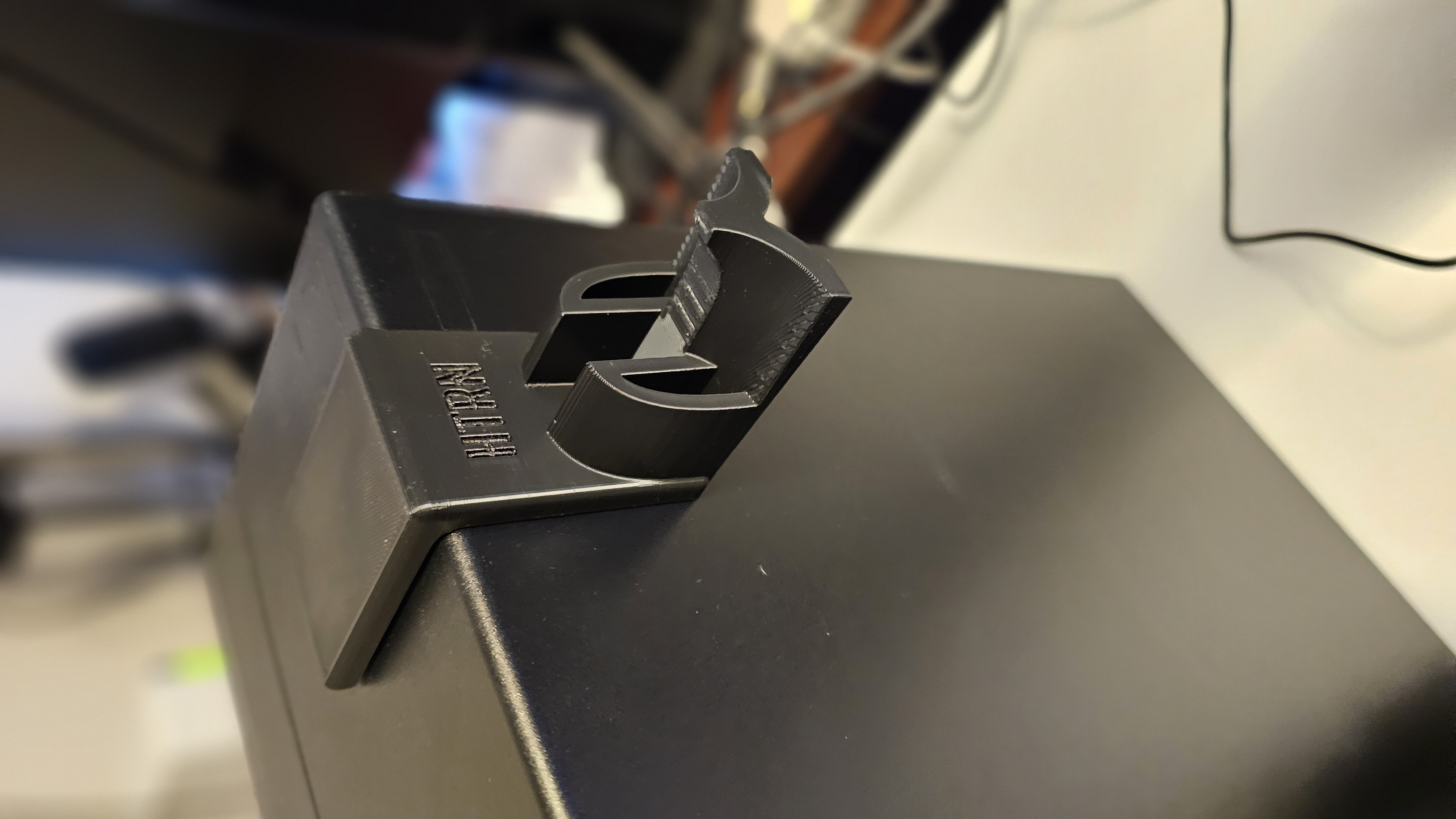 Móc Treo Tay Cầm Chơi Game Logitech