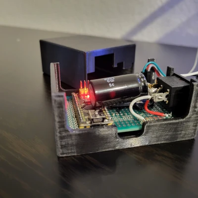 Đèn hồ cá và hộp bo mạch chủ