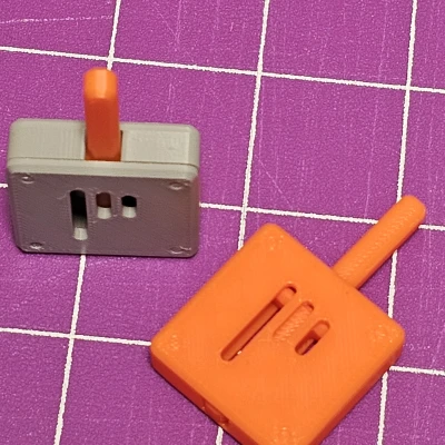 Mô Hình Đồ Chơi Công Tắc Gạt Bấm