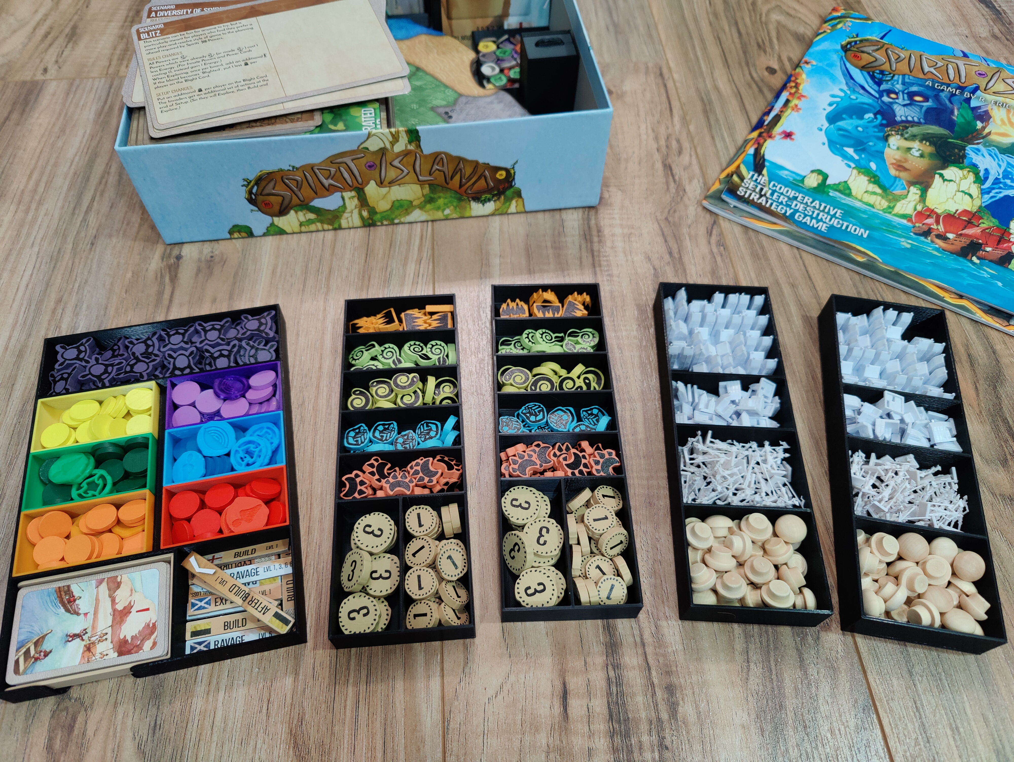 Khay Chia Tách Spirit Island