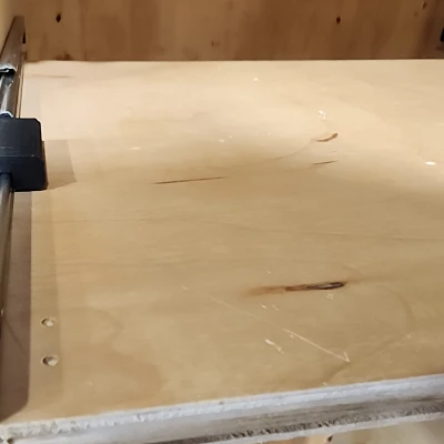 Khuôn Gắn Ray Trượt Ngăn Kéo Lên Kệ