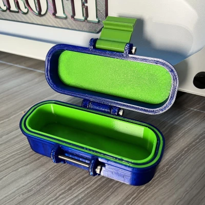 Hộp cứng cho Victorinox Cybertool L hoặc SwissChamp