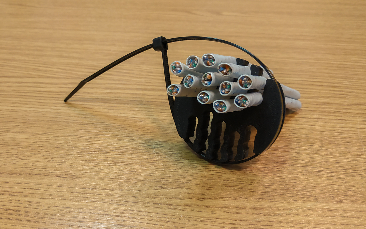 Tổ Chức Dây Mạng Cho Tủ Rack