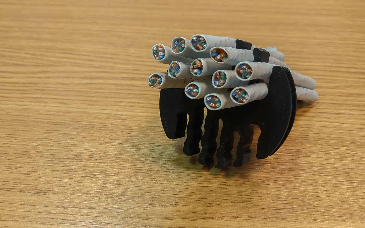 Tổ Chức Dây Mạng Cho Tủ Rack