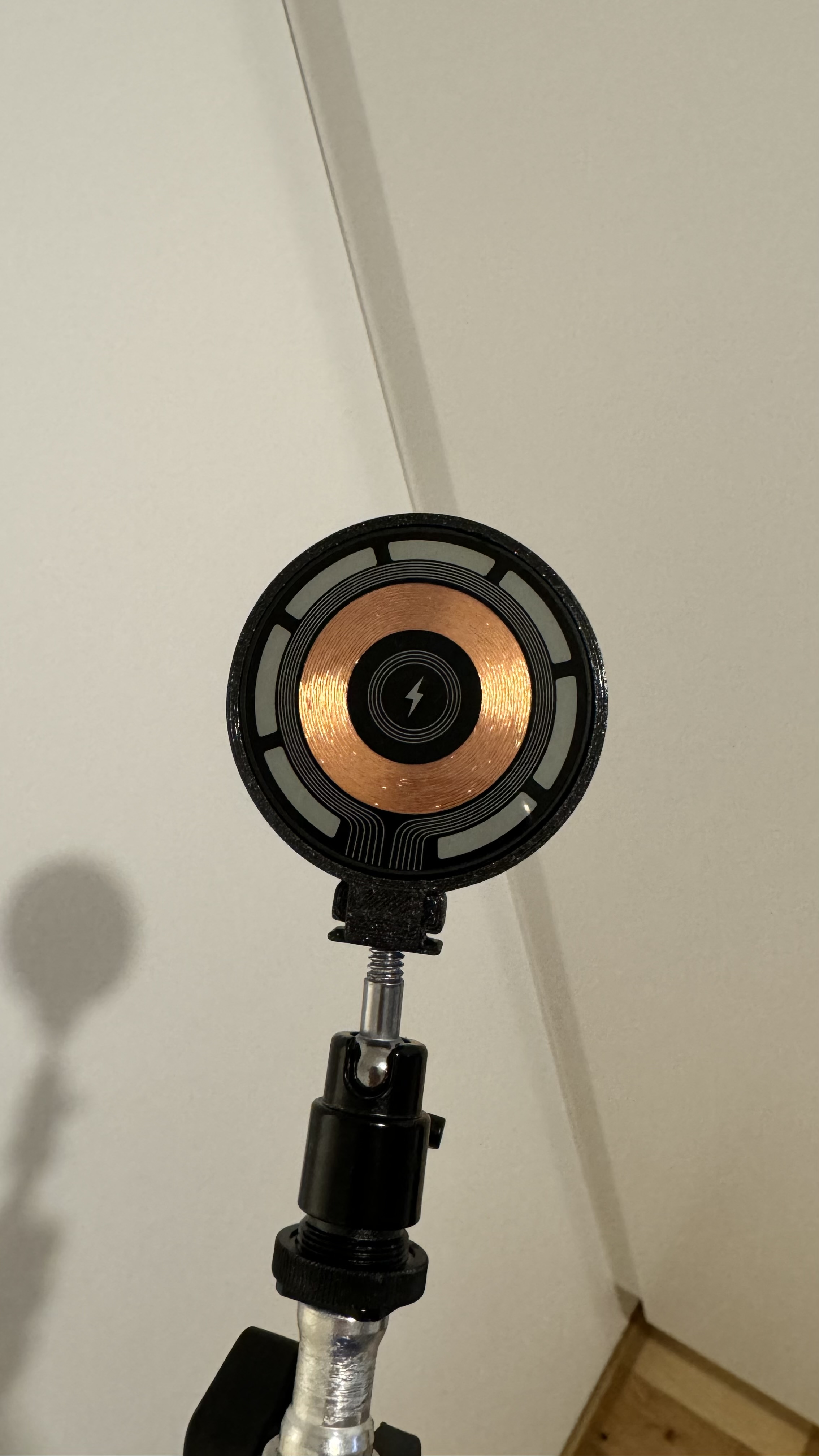 Giá đỡ Magsafe gắn tripod/hot shoe