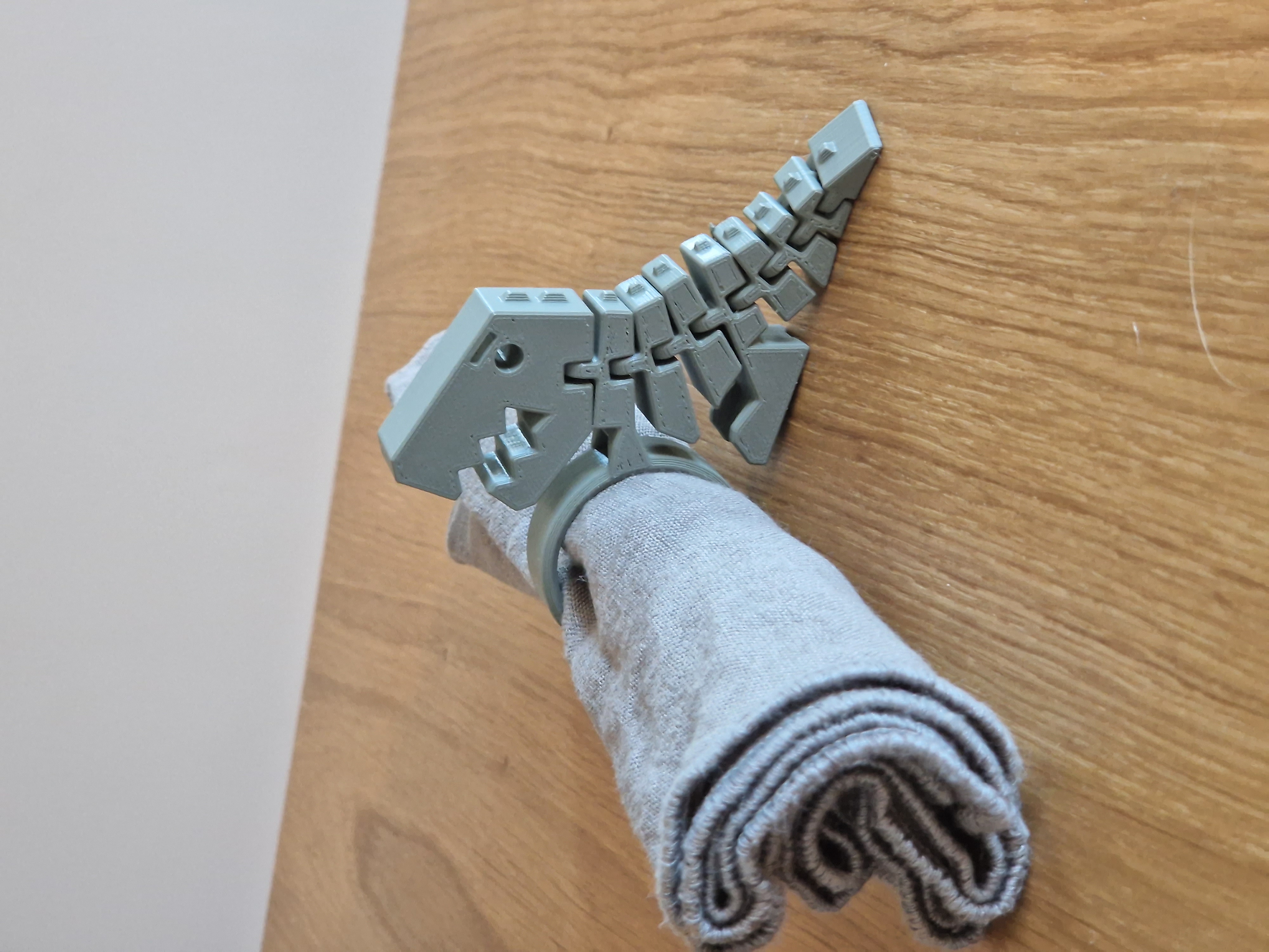 Giá Đựng Khăn Ăn Hình Felxi Rex