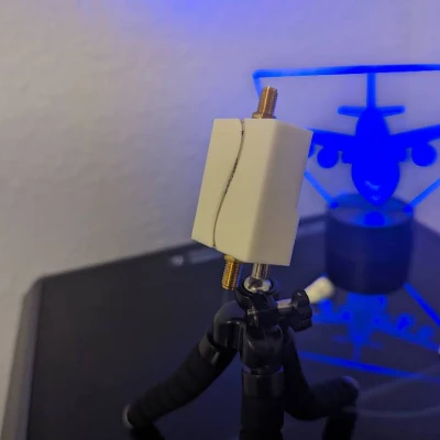 Giá đỡ Ba chân cho RTL-SDR LNA