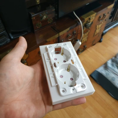 Bộ Nối Dài Ổ Cắm Điện Cho DAISO Winners 2구 콘센트 보조대