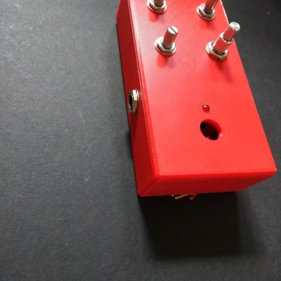 Hộp pedal ghi-ta 4 núm