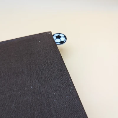 Dấu trang bóng đá dài