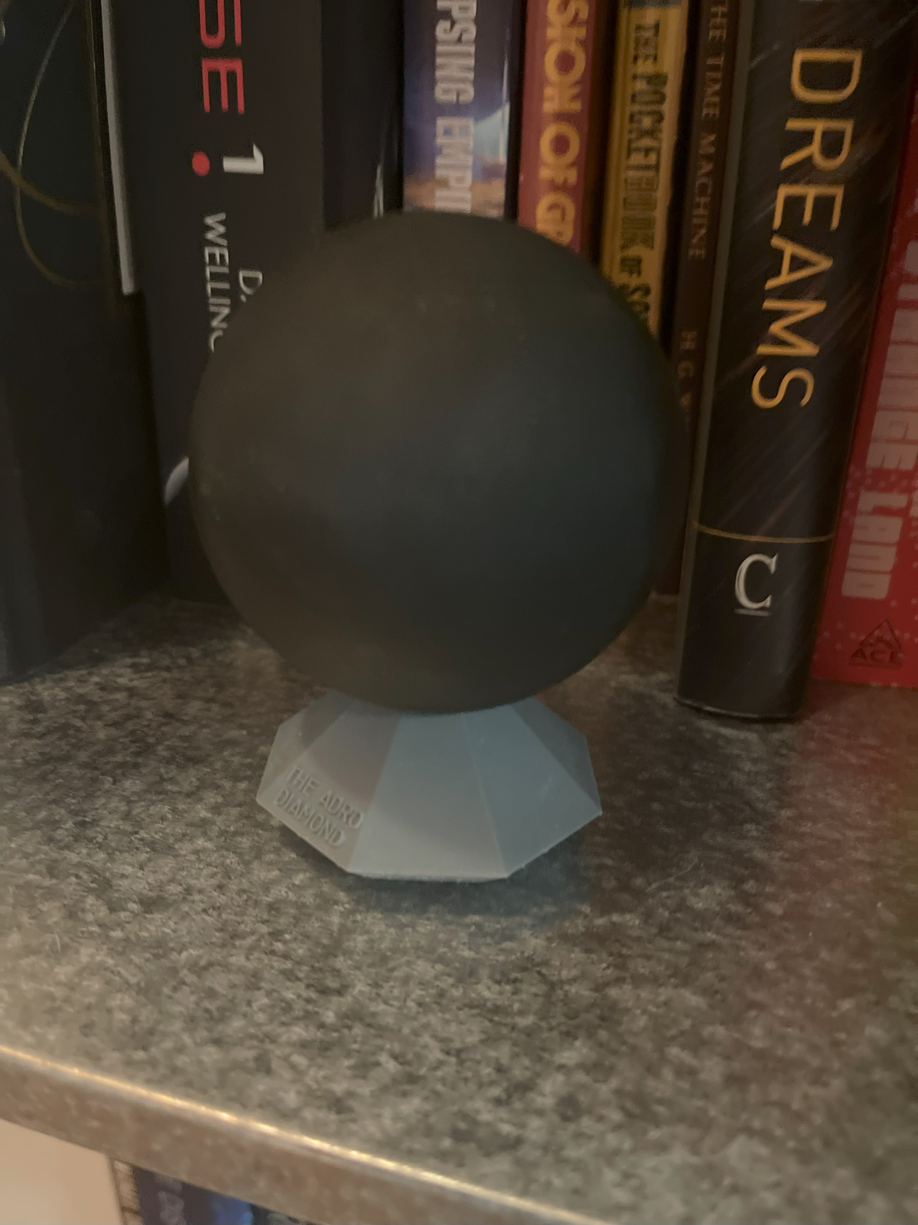 Viên Kim Cương Adro | The Expanse