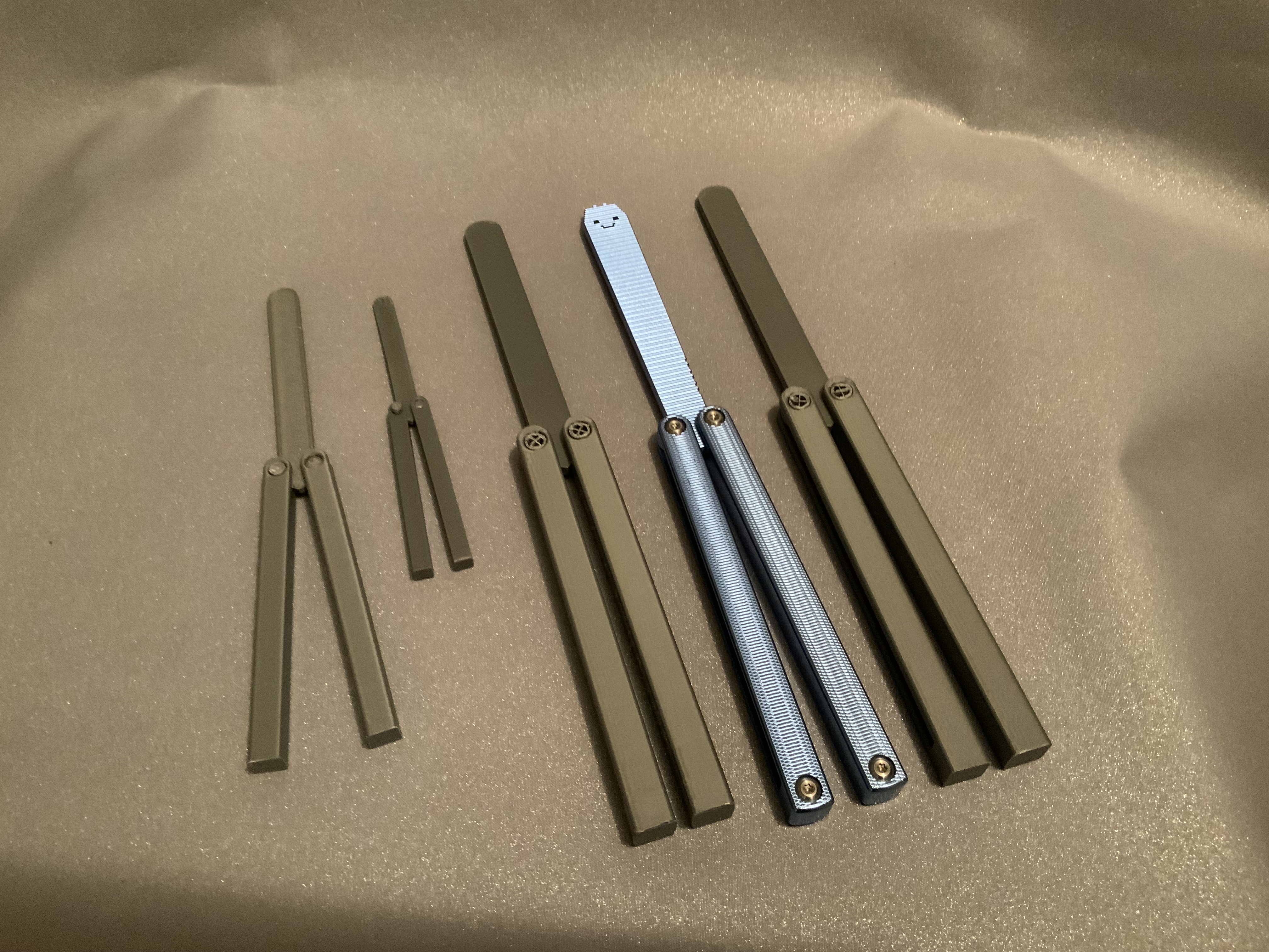 Dao bướm V2 Balisong Flipper (dễ flip, flip ngon)