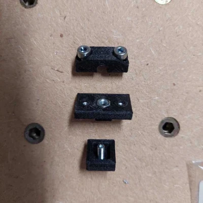 Ốc dẫn hướng ty tay nắm cửa trong Honda CRV