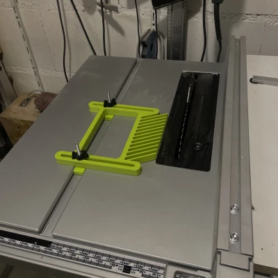 Kẹp Giữ Featherboard Cho Máy Cưa Bàn Scheppach HS105