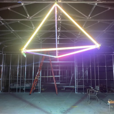 Đèn Hình Chóp Tứ Diện