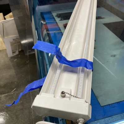 Đèn Hình Chóp Tứ Diện