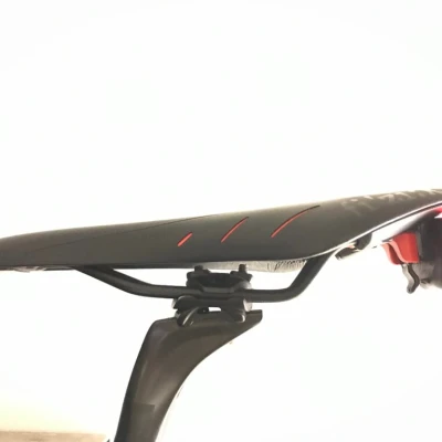 Adapter Gắn Yên Fizik ICS Cho Đèn Planet Bike / SMART