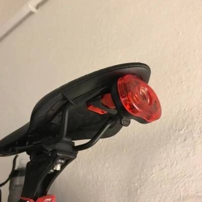 Adapter Gắn Yên Fizik ICS Cho Đèn Planet Bike / SMART