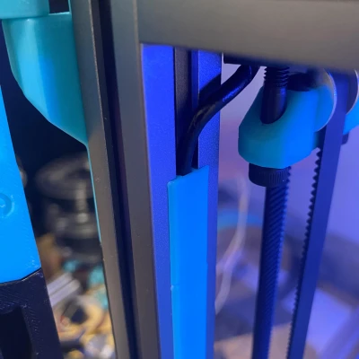 Nắp Che Dây Rãnh T 2020