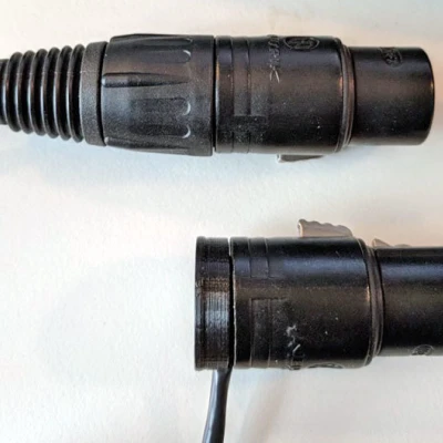 Nắp XLR ngắn góc vuông cho đầu nối Neutrik