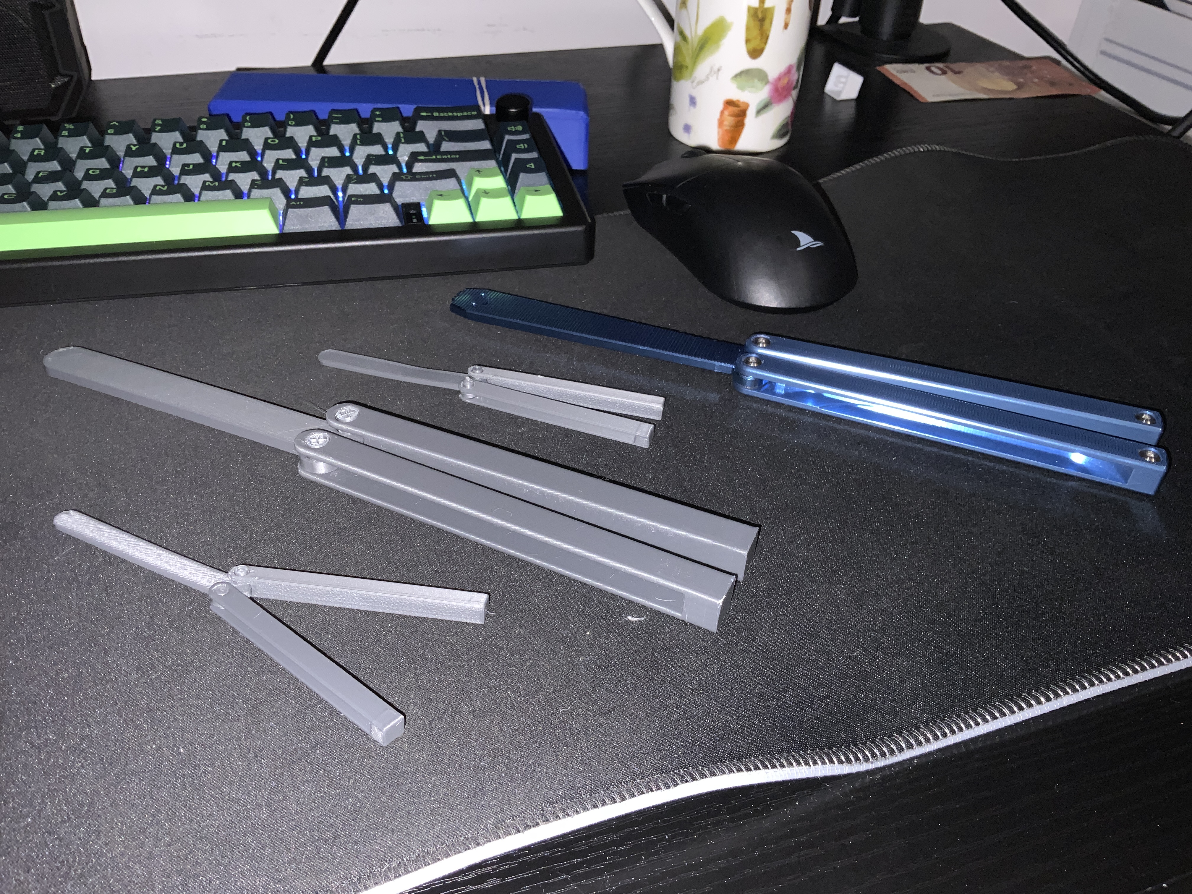 Dao bướm Balisong (Squiddy Al) - Quay khá ổn