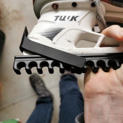 Chốt Cao Su Bảo Vệ Giày Trượt Băng