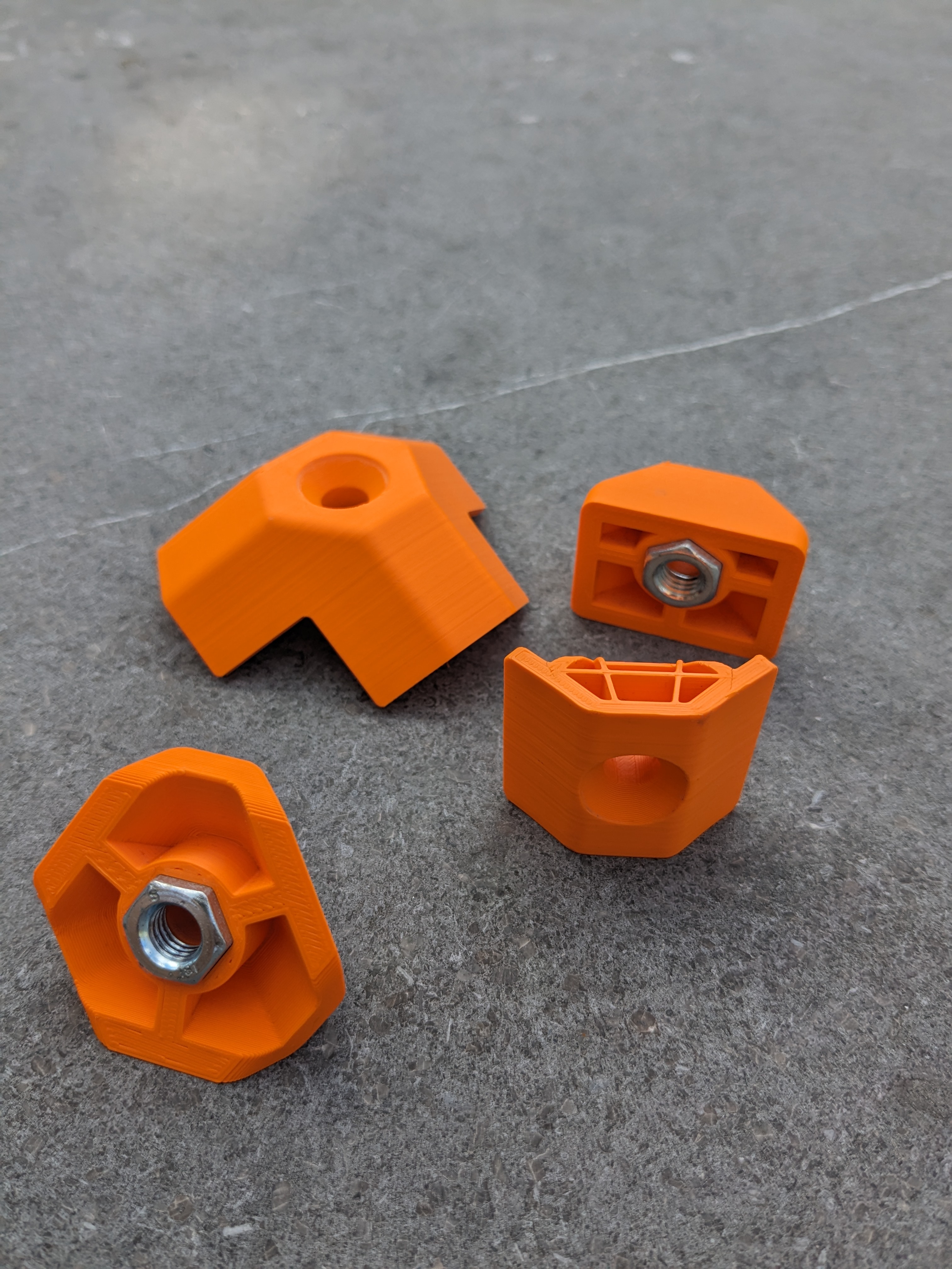 Miếng bo góc cho bàn cà phê