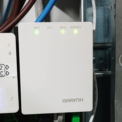 Giá đỡ DIN rail cho Huawei OptiXstar EG8010Hv6