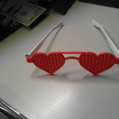 Kính Tiệc Valentine Độc Đáo