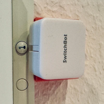 Pát Gắn SwitchBot