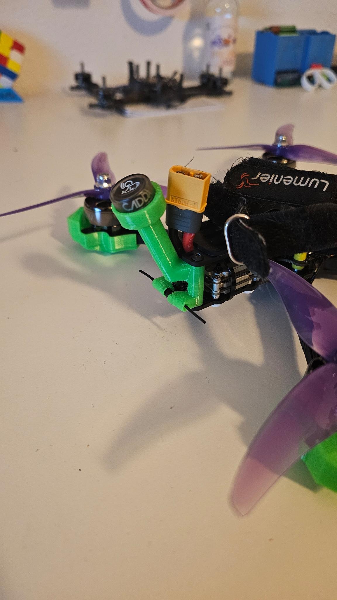 Giá đỡ ăng-ten TBS Source One V5 caddx vista / ERLS