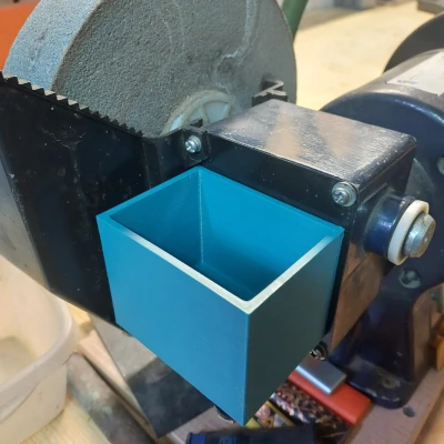 Bình Chứa Nước Làm Mát Cho Máy Mài