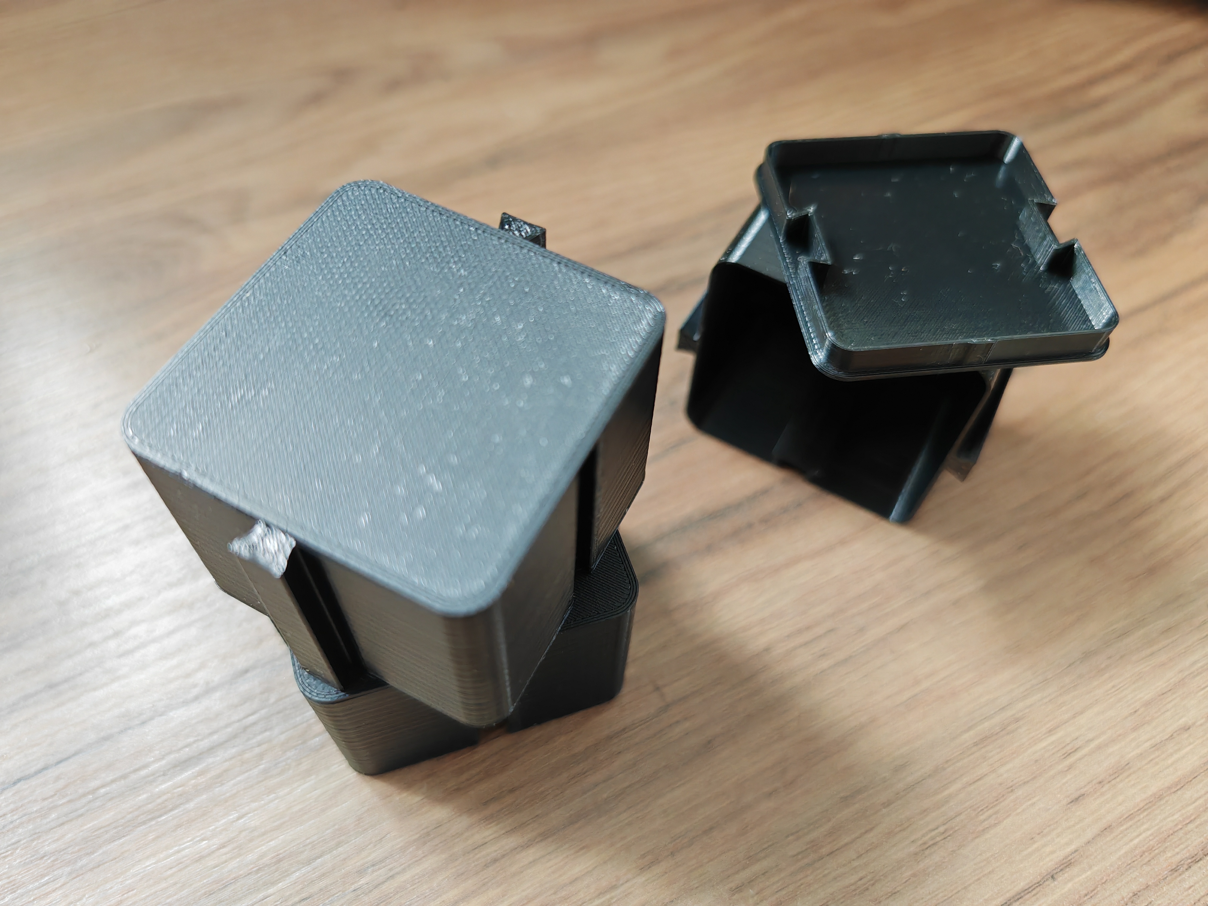 Hộp đựng ốc 50x50