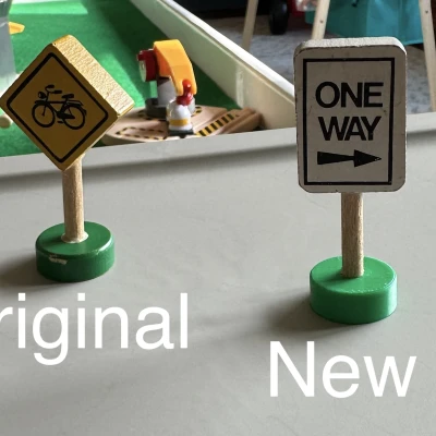 Đế Biển Báo Tàu Hỏa Brio